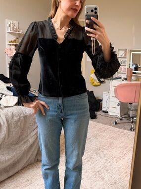 The Shirt by Rochelle Behrens Black Ruffle-Neck Tee